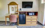 Bedroom 5 SureStay Plus Hotel by Best Western Rocklin