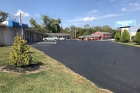 Exterior Rodeway Inn Dillsburg