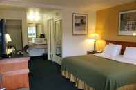 Bedroom Travelodge by Wyndham Pendleton OR
