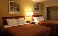 Bedroom 5 Travelodge by Wyndham Pendleton OR