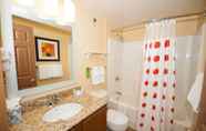 In-room Bathroom 6 TownePlace Suites by Marriott Gahanna