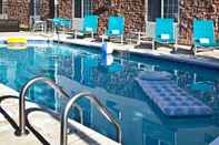 Swimming Pool TownePlace Suites Colorado Springs Garden of the Gods