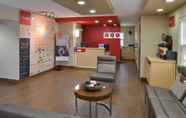 Lobi 5 Towneplace Suites by Marriott Miami Airport W