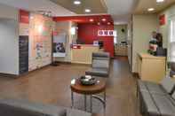 Lobi Towneplace Suites by Marriott Miami Airport W