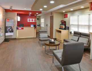 Lobi 2 Towneplace Suites by Marriott Miami Airport W