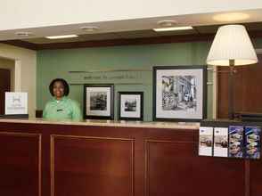 Lobby 4 Hampton Inn Philadelphia Mt. Laurel