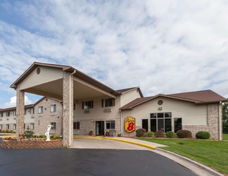 Exterior 2 Super 8 by Wyndham Big Rapids