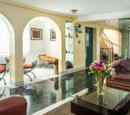 Sảnh chờ 4 Embajadores Hotel