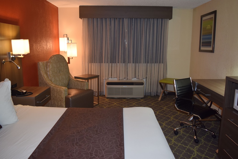ห้องนอน American Inn & Suites West Memphis I-40/I-55
