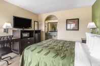 Bedroom Quality Inn Adairsville - Calhoun South