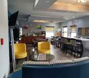 Bar, Cafe and Lounge 6 Quality Inn Adairsville - Calhoun South