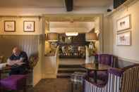 บาร์ คาเฟ่ และเลานจ์ The Golden Fleece Hotel, Thirsk, North Yorkshire