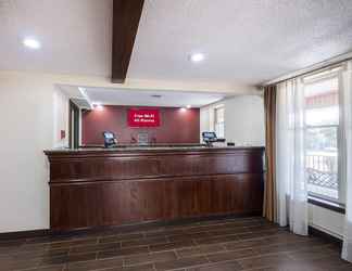 Lobby 2 Red Roof Inn & Suites Stafford