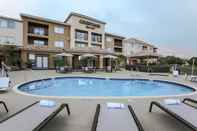 Swimming Pool Courtyard by Marriott Orlando Lake Mary/North