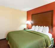 Bedroom 6 Quality Inn & Suites