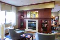 Lobby Comfort Inn & Suites Middletown - Franklin