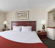 Bedroom 3 Comfort Inn & Suites Middletown - Franklin