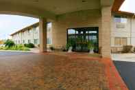 Bangunan Comfort Inn Okemos - East Lansing