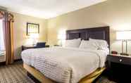 Kamar Tidur 4 Clarion Inn Pittsburgh Cranberry