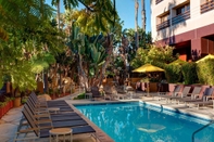 Swimming Pool Marriott Marina del Rey