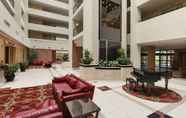 Lobi 7 Embassy Suites by Hilton Philadelphia Valley Forge