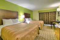 Bedroom Quality Inn Cherokee