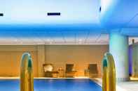 Swimming Pool Sheraton Zagreb Hotel