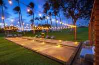 Kolam Renang Mauna Kea Beach Hotel, Autograph Collection