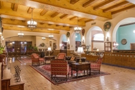 Lobby Hassayampa Inn