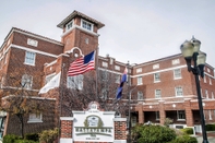 Exterior Hassayampa Inn