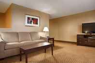 Common Space Best Western Plus York Hotel & Conference Center