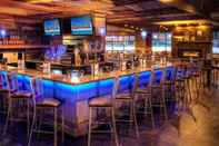 Quầy bar, cafe và phòng lounge DoubleTree by Hilton Hotel Port Huron