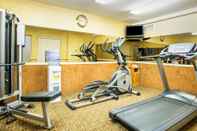 Fitness Center Quality Inn & Suites North/Polaris