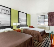 Bilik Tidur 2 Super 8 by Wyndham South Boston VA