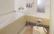 Toilet Kamar 2 Hotel Emisia Sapporo