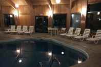 Swimming Pool Quality Inn Columbia City near US-30