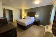 Bedroom SureStay Hotel by Best Western Williams