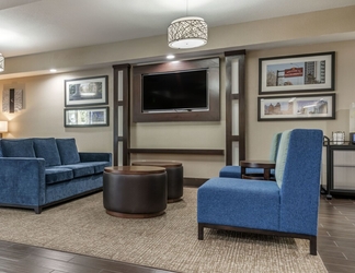 Lobby 2 Comfort Suites Downtown Sacramento