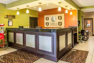 Lobby 4 Comfort Inn & Suites Kansas City - Northeast