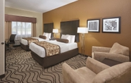Bedroom 2 La Quinta Inn & Suites by Wyndham South Bend