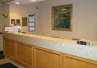 Lobby 4 Quality Inn and Suites