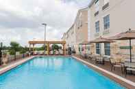 Swimming Pool Best Western Plus Georgetown Inn & Suites