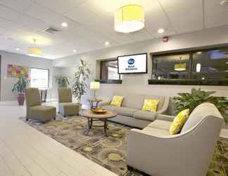 Lobby 2 Days Inn & Suites by Wyndham Johnson City