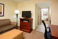 Khu vực công cộng Hampton Inn Raleigh-Capital Blvd. North