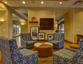 Lobby 2 Hampton Inn & Suites Atlanta Galleria