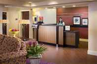 Lobi Hampton Inn San Diego Del Mar