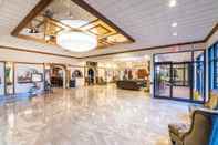 Lobby Ramada by Wyndham Thunder Bay Airlane Hotel