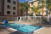 Swimming Pool Extended Stay America Premier Suites - Union City - Dyer St.