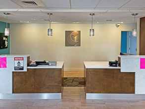 Lobby 4 Comfort Inn & Suites Sarasota I75