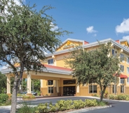 Exterior 7 Comfort Inn & Suites Sarasota I75